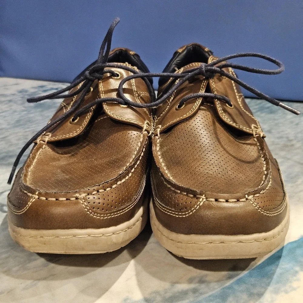 Izod Felix Men's Boat‎ Shoes Brown Casual Lace Up Size 9
